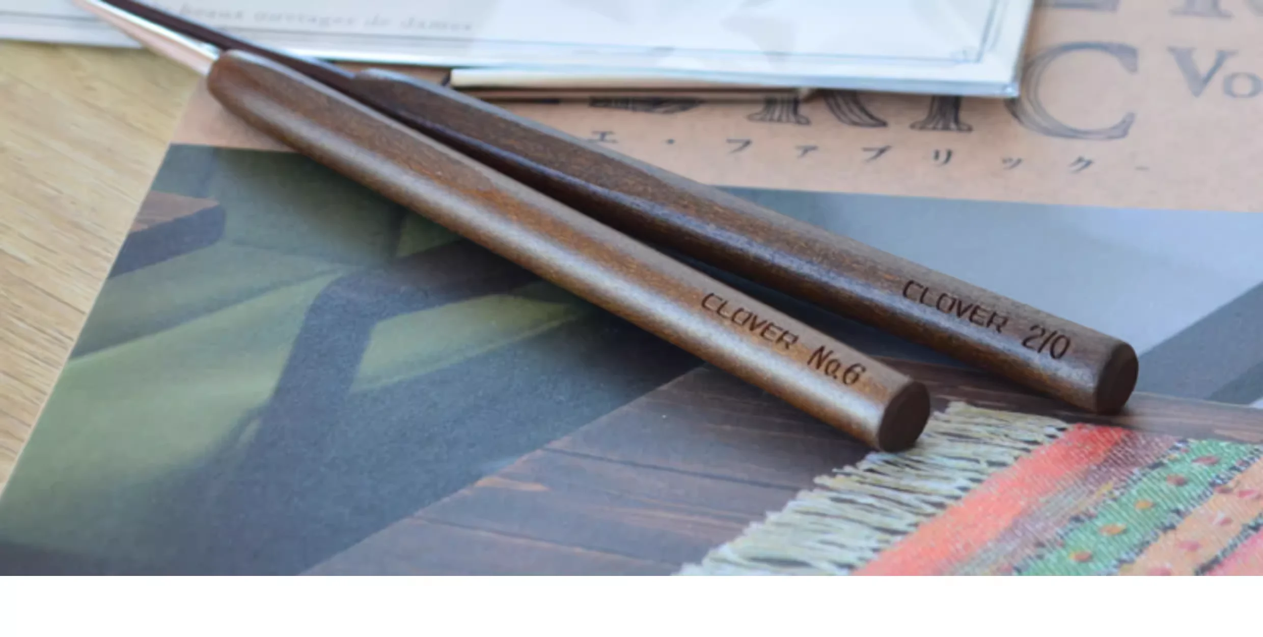 

Japanese (CLOVER) Original, Replica Series, Walnut Handle Crochet Lace No. 6 (1.0MM)