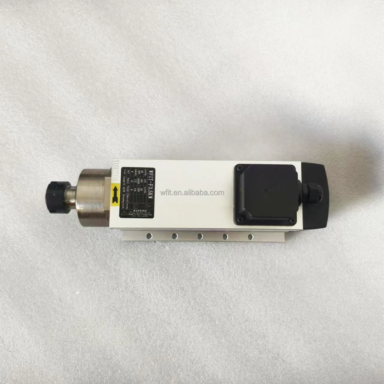 

Фрезерный станок с ЧПУ для гравировки, шпиндель двигателя ER32, 4,5 кВт, 380 В, 18000 об/мин, 300 Гц, двигатель шпинделя с воздушным охлаждением