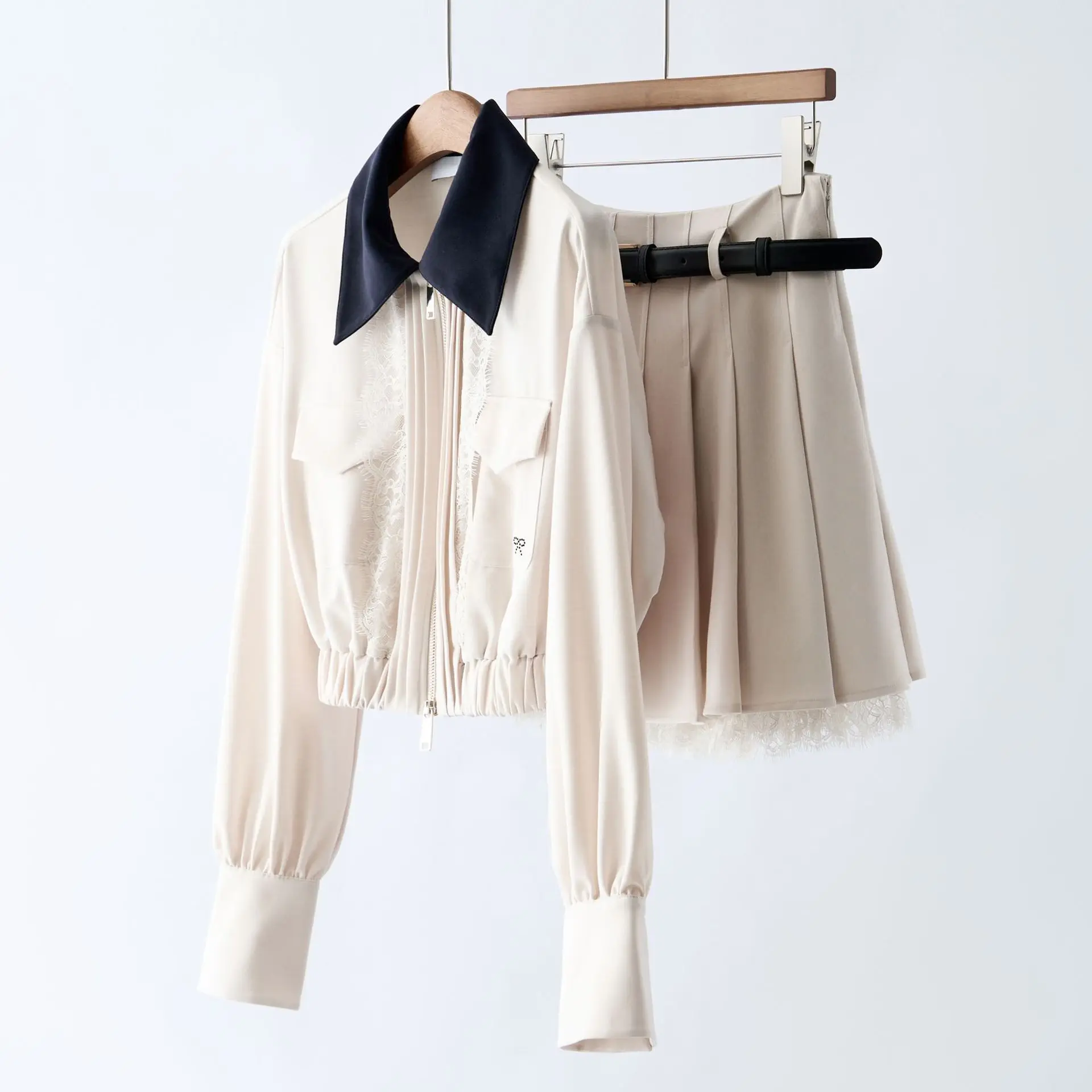 

Wood Giant Early Autumn New Lace Patchwork Zipper Jacket Skirt Set Women's Casual Sportswear Ensemble Four Seasons Suitable