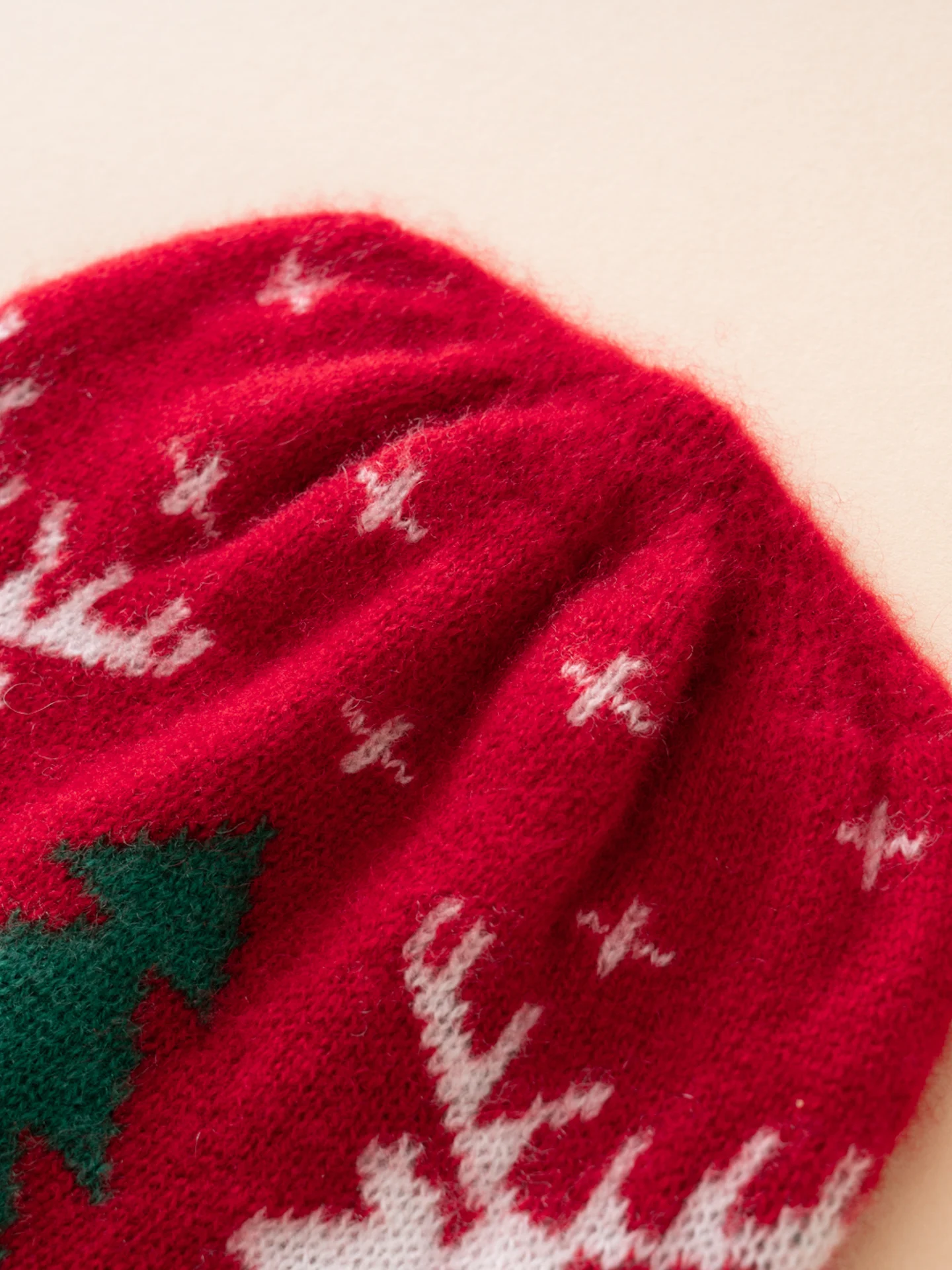 Children's Pure Cashmere Holiday Knit Hat Christmas Reindeer Tree Jacquard Beanie Soft Cap Kids Festive Winter Hat Warm Boy Girl