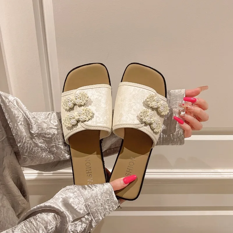 

Летние женские туфли на квадратном каблуке, 2024