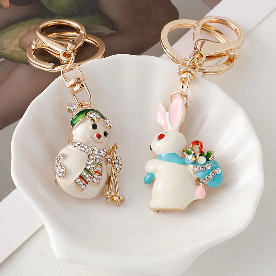 Christmas Series Keychain Cute Christmas Tree Dripping Oil Metal Pendant Christmas Decorations For Car Interior