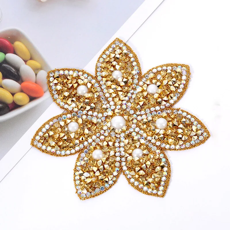 Thermal Patches Flower Rhinestone Applique Pearl DIY For Clothing Jacket Backpack Punk Sewing Decorative Badges Stickers BX003