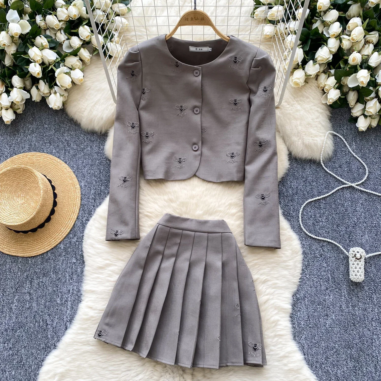 Chic Two-piece Sets Slim O-neck Embroidered Single Breasted Top Vintage Slim Basics A-line Skirt Autumn Winter Korean Clothing