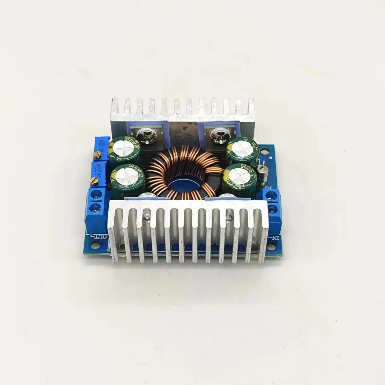 DC-DC 5-30V 8A Constant Current Charging Automatic Step Up/Down Regulator High Power Car Solar Power Module