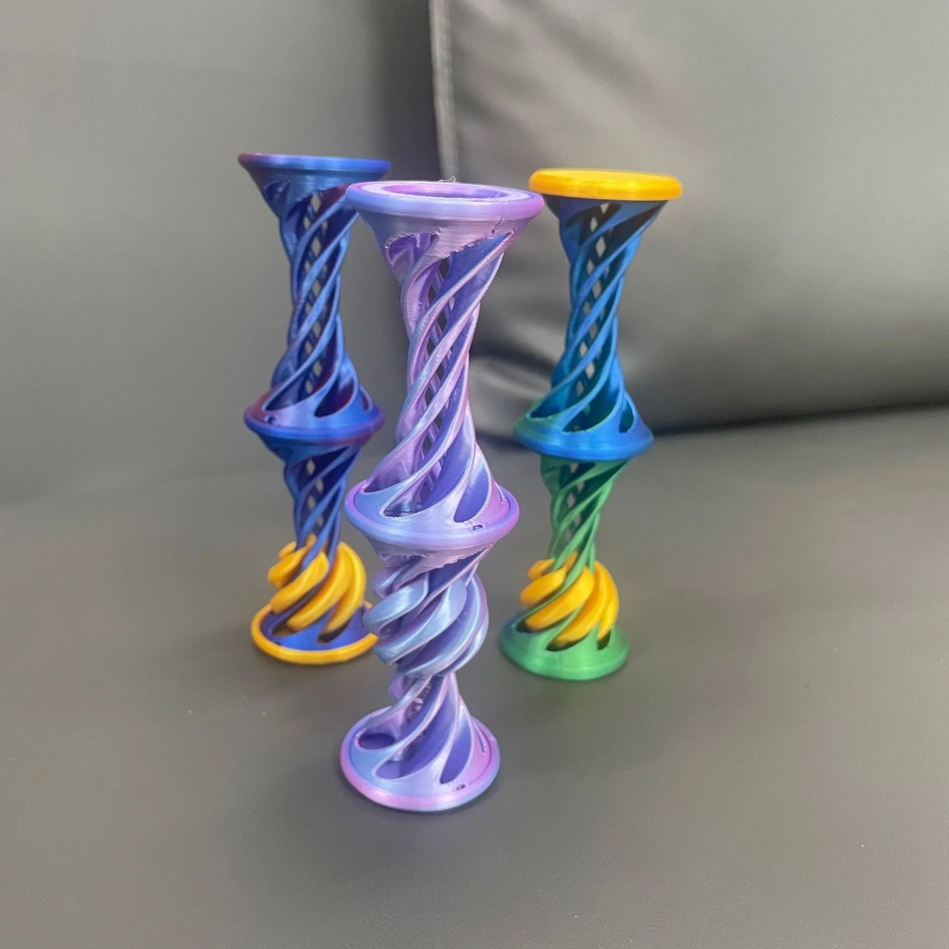 

3D-печатный спиральный пружинный прыгающий мяч, игрушка для пересечения пружинного мяча, трехмерная декомпрессионная игрушка-катапульта