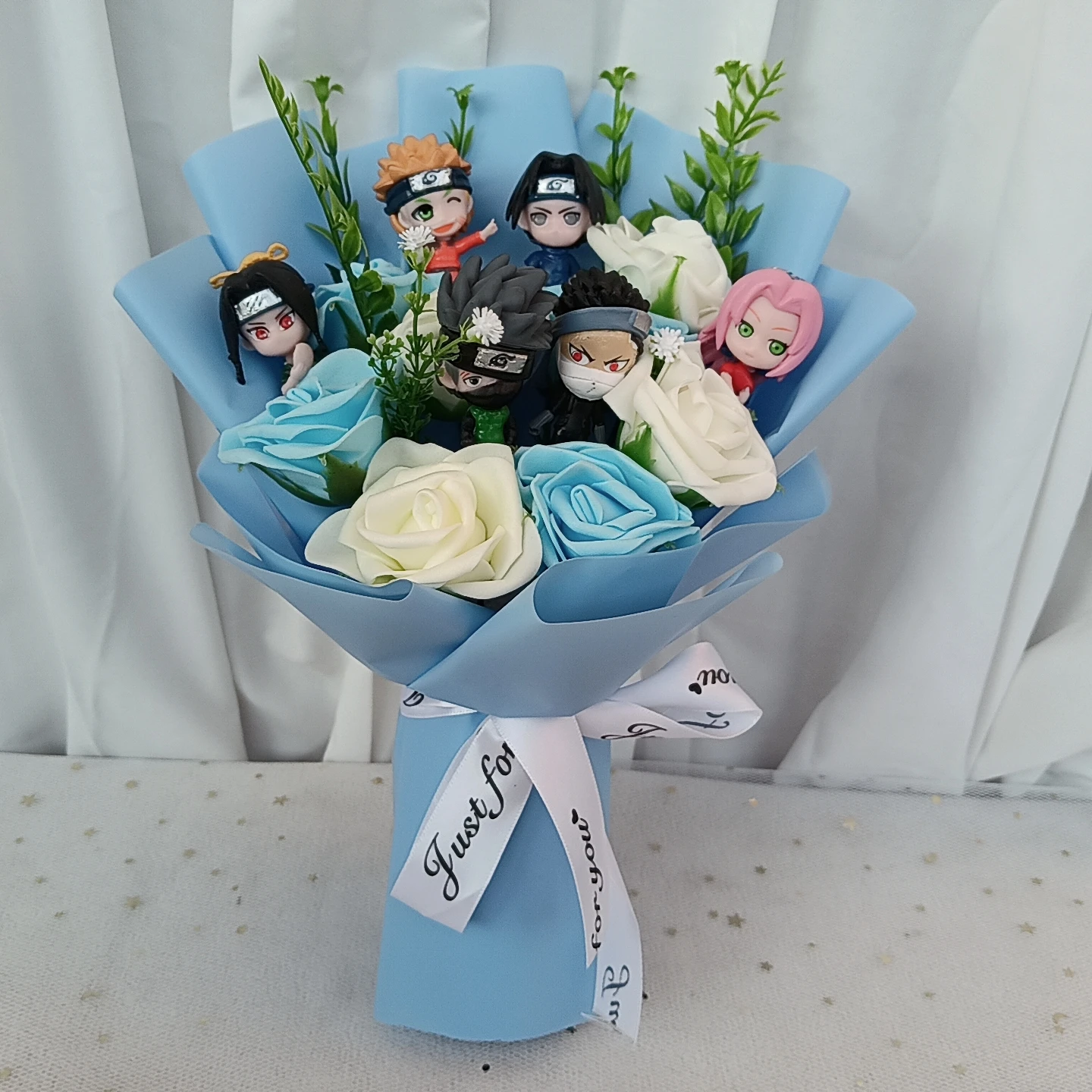 

Hot Anime Naruto Bouquet Peripheral Pendant Kakashi Naruto Doll Toys With Roses Valentine's Day Christmas Party Graduation Gift