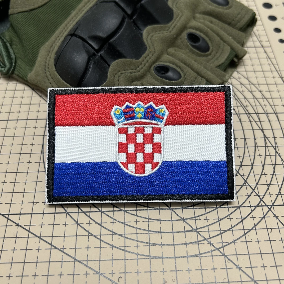 Croatia Flag Embroidered Morale Patch, Tactical Badge, Hook and Loop, for Jacket Backpack