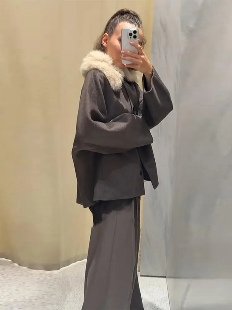 Women's Oversized Winter Wool Coat with Fur Collar