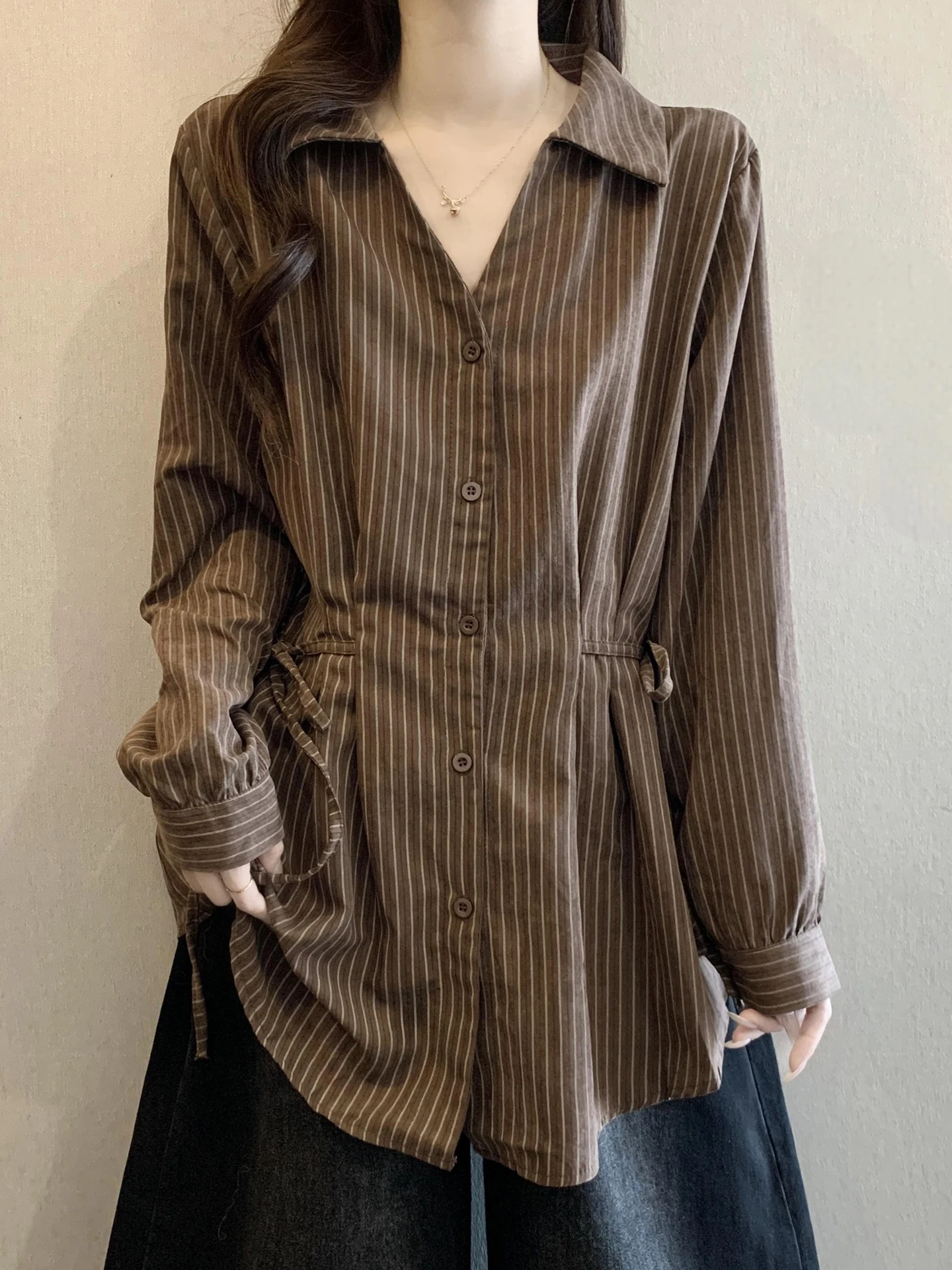 Camiseta Ce Au Lait con cuello en V y rayas, manga larga, para mujer, primavera, talla grande, adelgazante, que cubre el vientre, de longitud media, con ajuste en la cintura