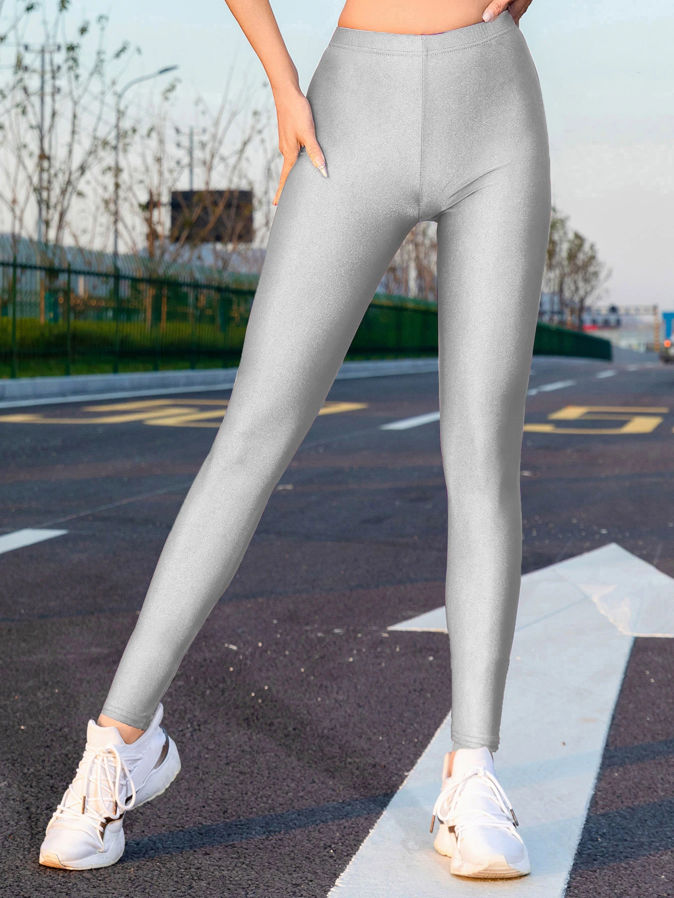 Spring And Summer New Color Elastic Waisted Polyester Glossy Cropped Pants With High Elasticity Slim Fit Solid Color Leggings