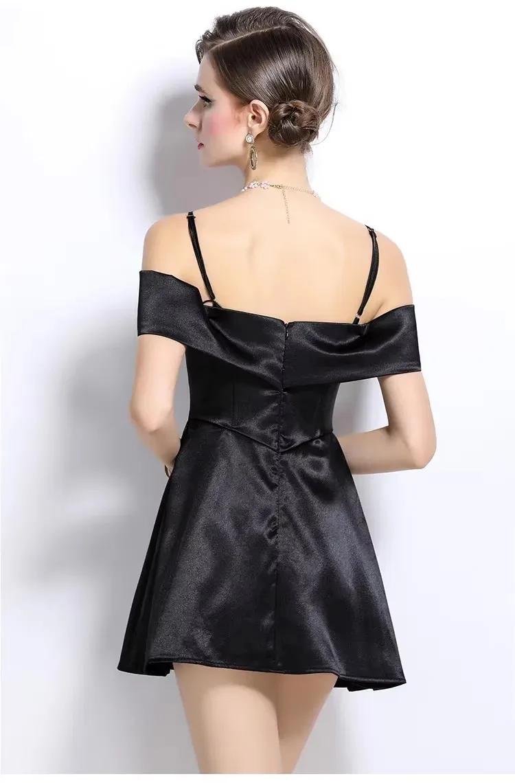 Fashion Design Sweet 3D Bowknot Strapless Halter Strapless Backless Satin Summer Dress Women Cute Mini Short Party Night Dresses