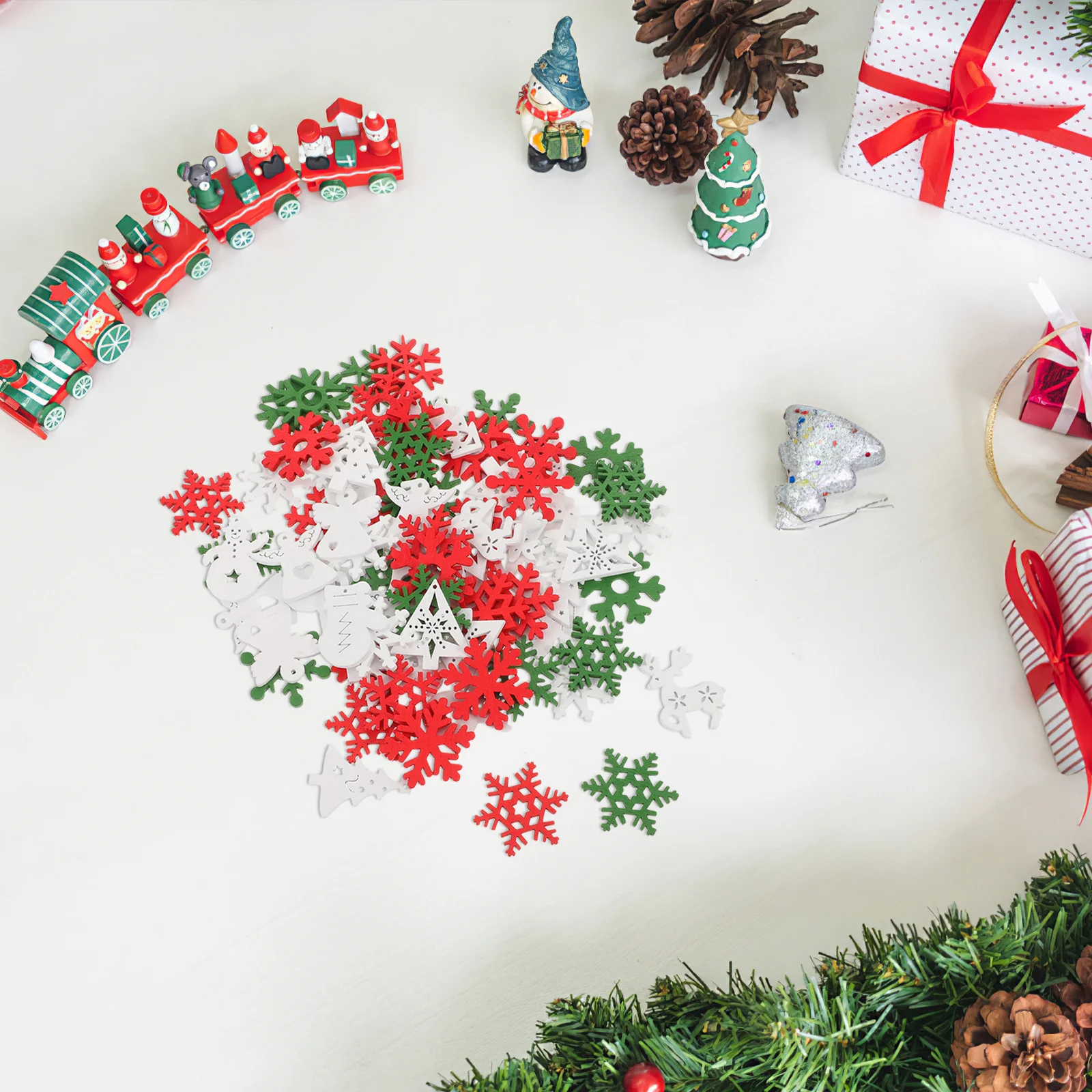 

100pcs Christmas Decoration Unfinished Wood Snowflake 3 Sizes Farmhouse Winter Ornaments For Diy Xmas Crafts Hanging Holiday