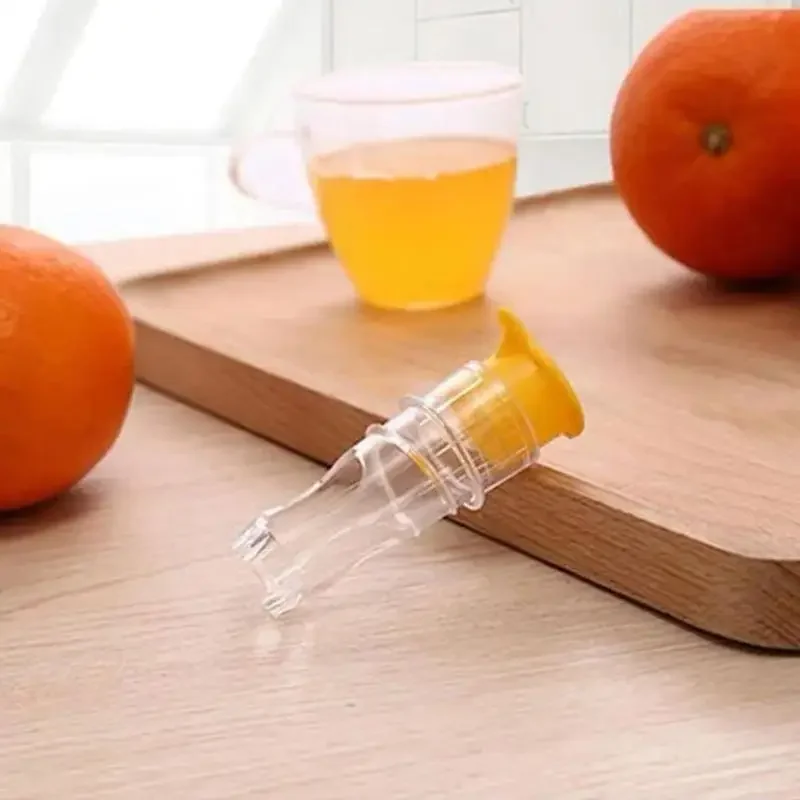 Manual Lemon Juicer Portable Mini Lemon Squeezer Citrus Juicer Reamer Hand Held Easy Juicer for Lemon Orange Limes Citrus