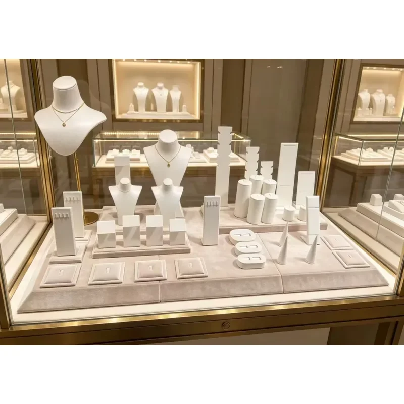 Modern Fashion Jewelry Display Props High End Counter Trays for Window Wall Cabinet Decoration Customizable Color Design