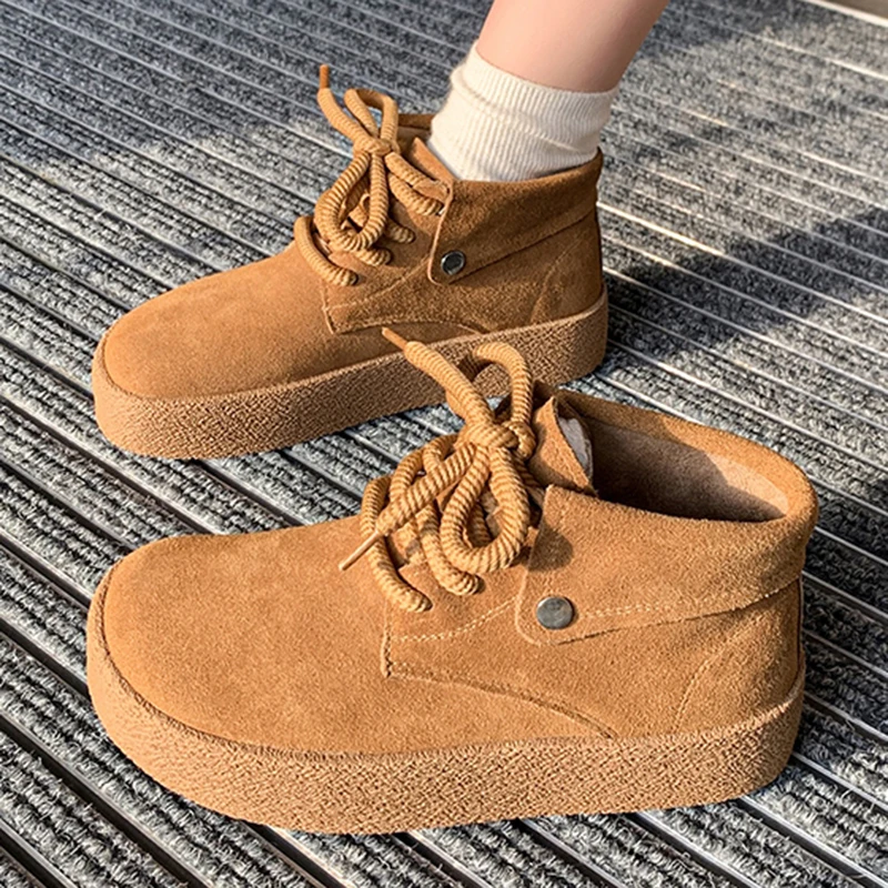 Bottes de neige d'hiver pour femmes, chaussures à plateforme en daim à fourrure, à lacets, chaudes, peluche, rinçage, extérieur, moelleux, décontracté, grande taille 42