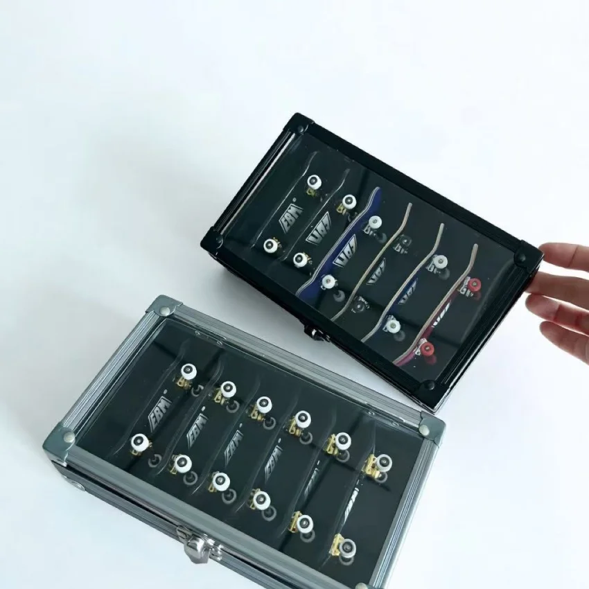 

Профессиональный кейс для фингербордов: портативный, из алюминия и акрила, для хранения 6 фингербордов, компактный и прочный