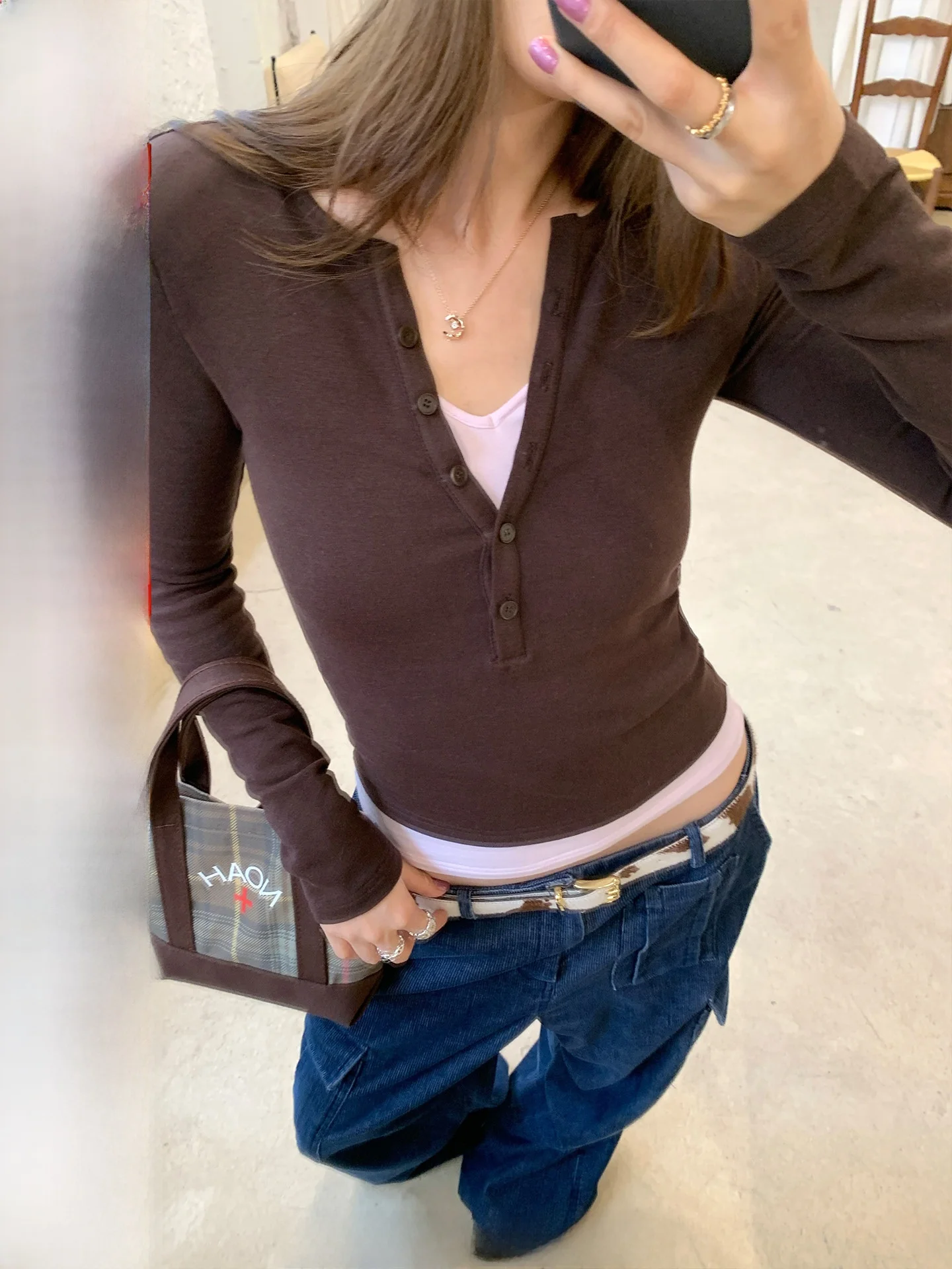 

Ranwear Slim Fit Color Blo Henry Collar T-irt Top Fake Two-Piece Long Sve V-Ne Button-Up Casual Wear for Young Women