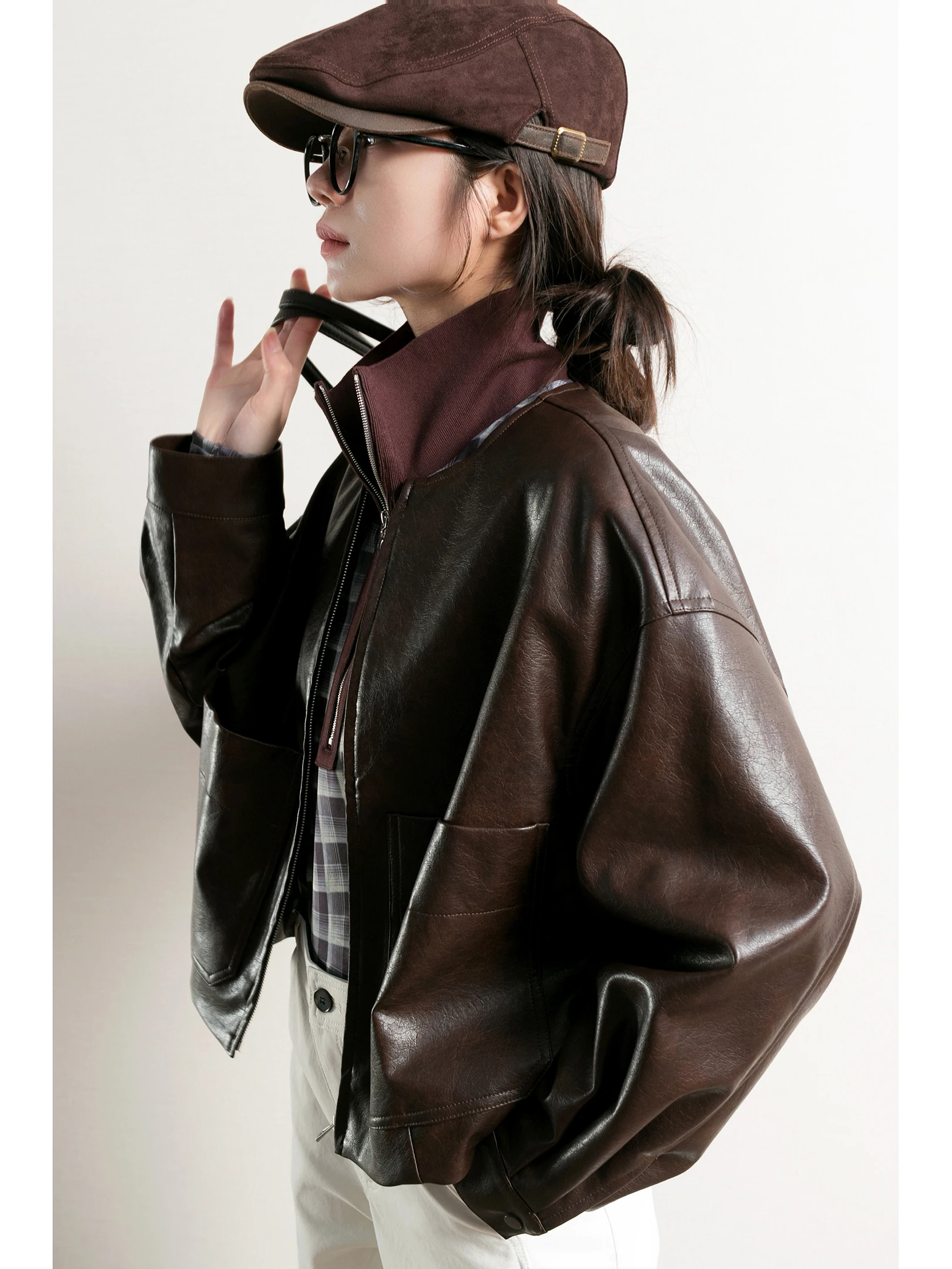 ヴィンテージストリートスタイル レディース PUレザー ジャケット ラウンドネック バットウィングスリーブ ワークウェアコート 暖かいカジュアルアウターコート