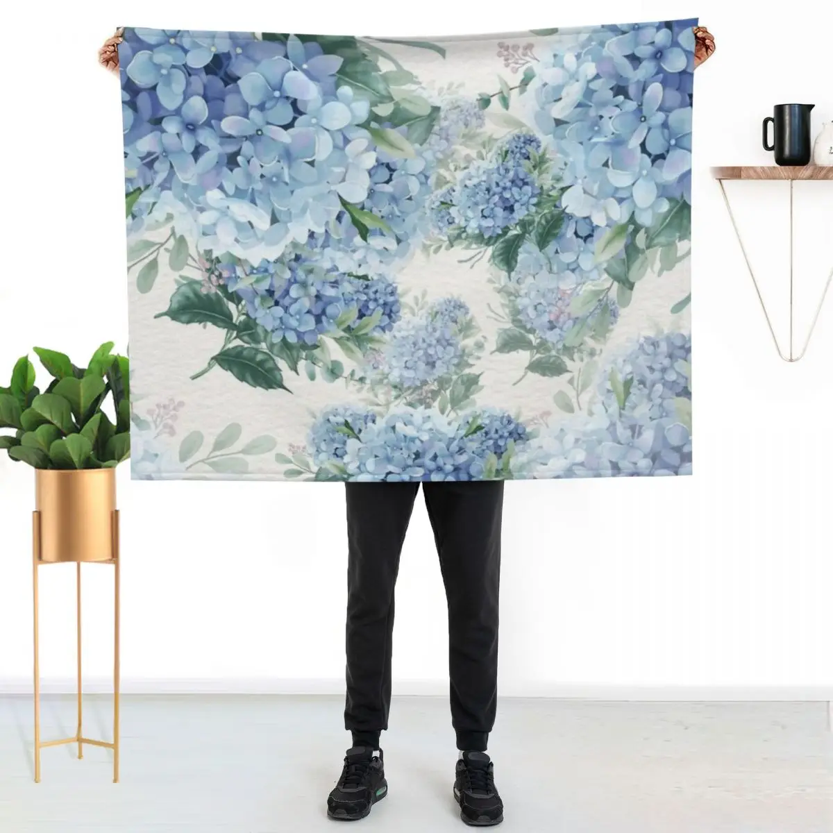

Blue hydrangeas Throw Blanket Decorative Soft Throw Blanket for Couch Sofa