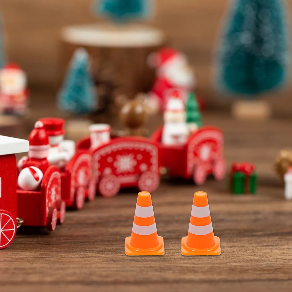 80Pcs Mini Traffic Cones Plastic Road Signs Interactive Play for Transportation Safety Education and Training Markers
