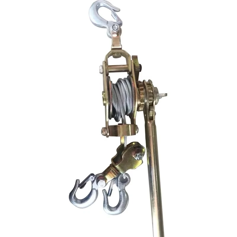 

Wire rope tensioner, ratchet puller for power transmission