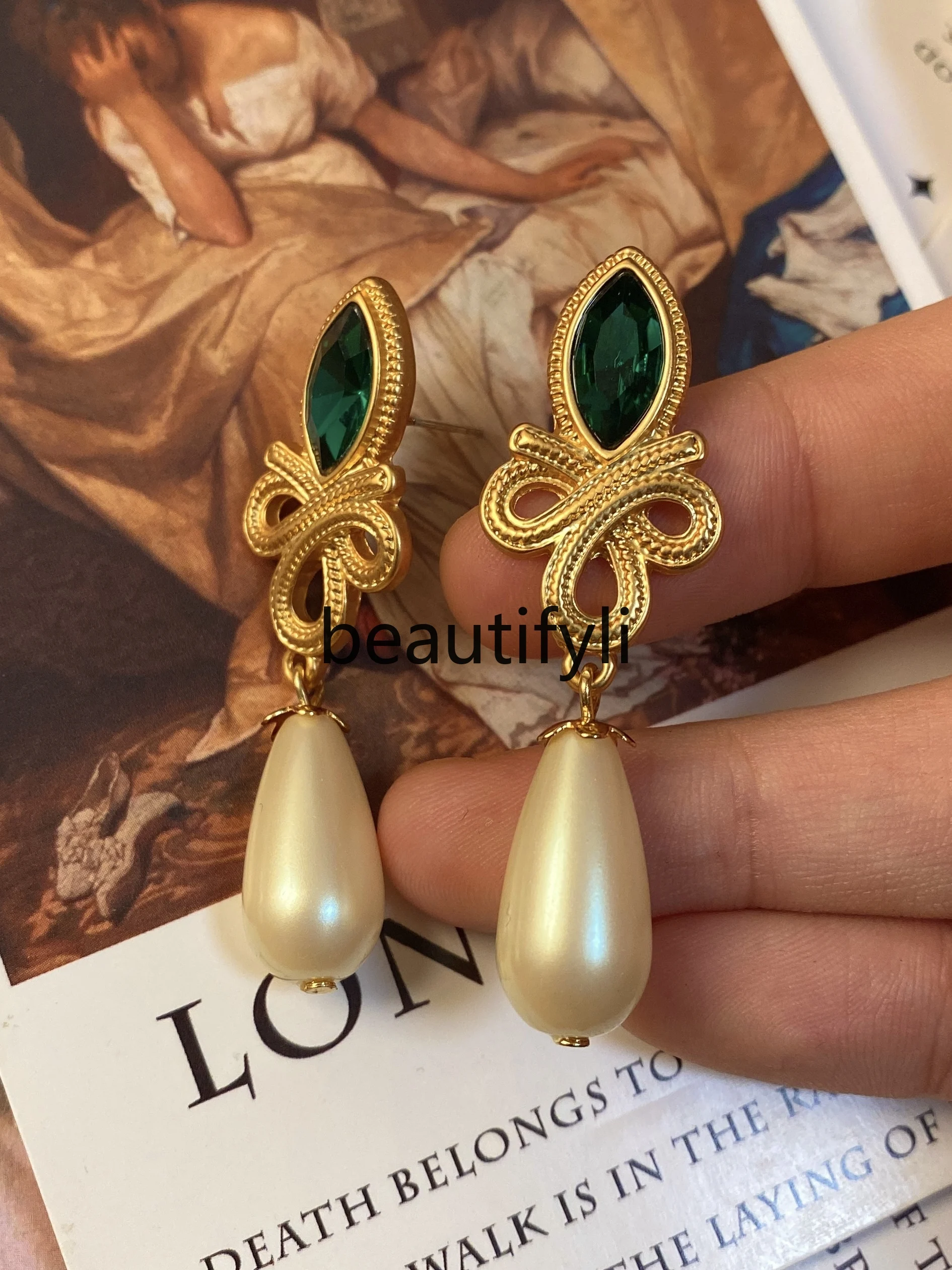 Medieval Heavy Industry Earrings Brass Gold Plated Court Style Medieval Personality Sterling Silver Stud Earrings