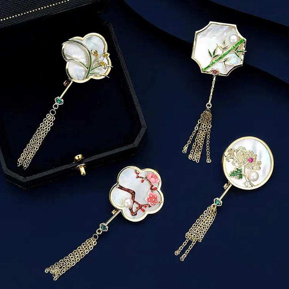 中国風の梅の花蘭竹菊ブローチ女性ガールズドレスラペルピン衣類の装飾旅行お土産ギフト