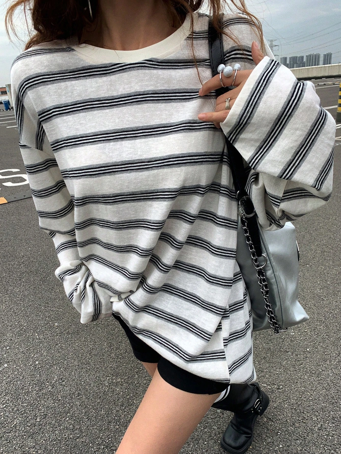 Damen-T-Shirt mit lockerer Passform, modischem Farbblock-Design, gestreift, 3D-Druck, langärmelig, geeignet für Outdoor-Freizeit und Streetwear. – Detail 8