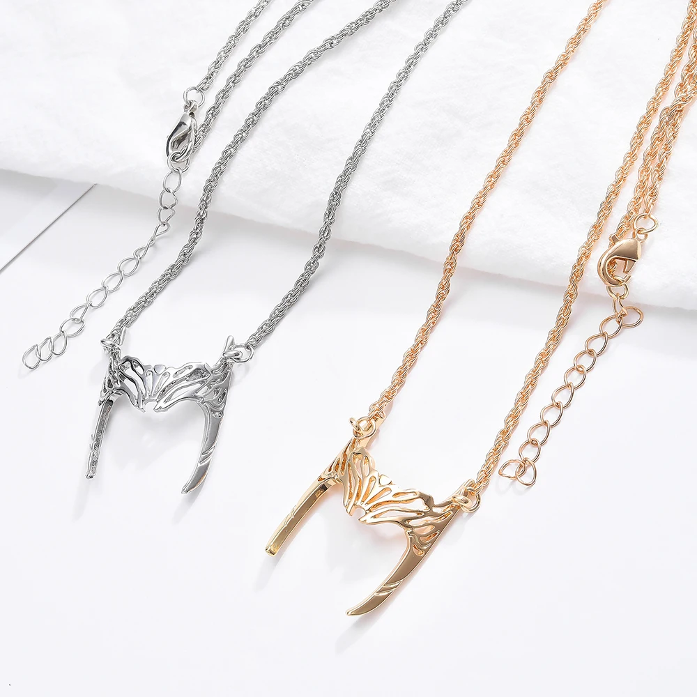 Harong Best-Selling Valentina Helmet Pendant Necklace Metal Hollow Helmet Pendant For Both Men And Women Role-Playing Jewelry