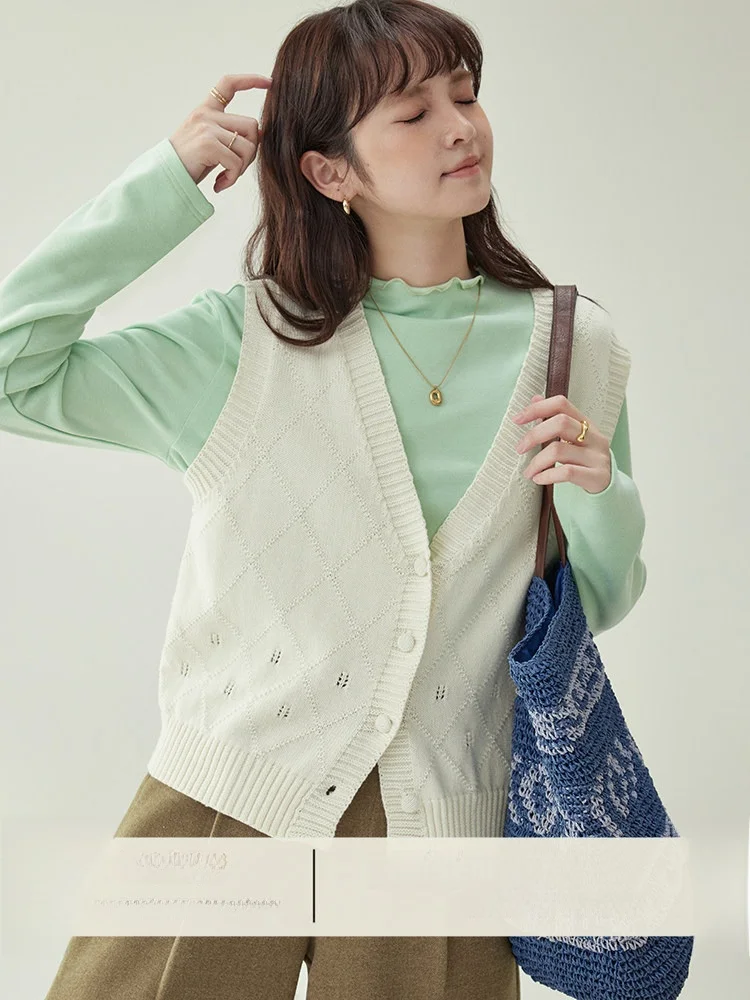 

Original Pure Color Embroidered V-Ne Sweater Vest Women's Autumn New Sle Pure Cotton Vest Jaet Top AMUU North Island