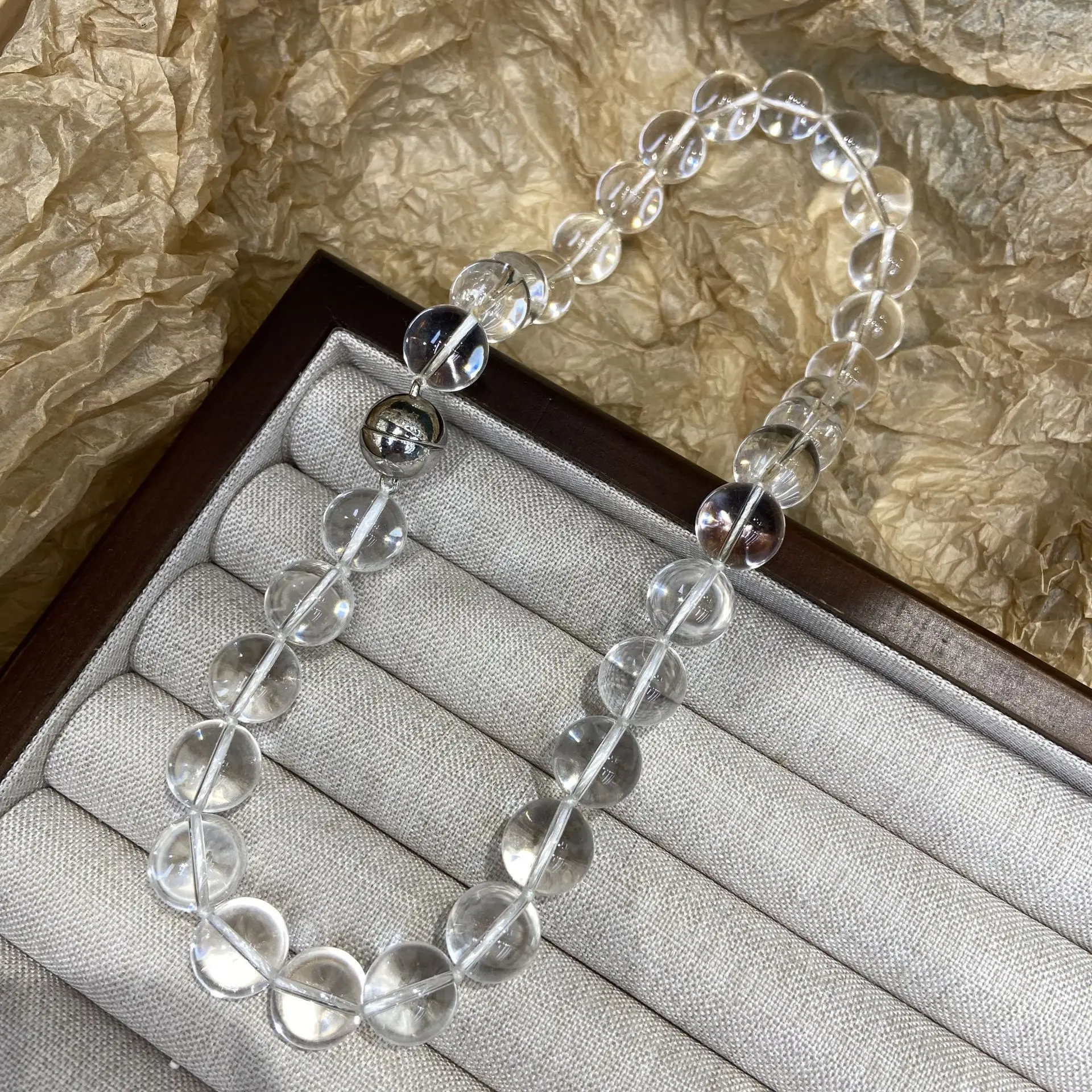 Transparent Natural Crystal Stone Beads Necklace for Women Girl Magnetic Buckle Chain Collarbone Choker Fashion Jewelry Gifts