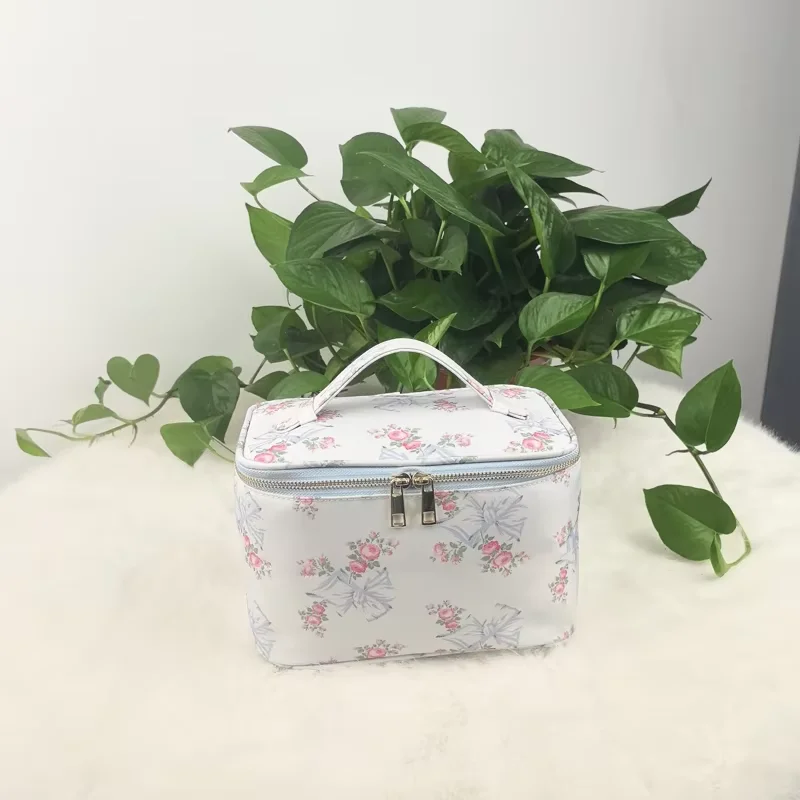 Beauty Box Waterproof Travel Cosmetic Bag Portable Storage Bag Female Wash Bag Makeup Box Toiletry Organizer Bride Party Gift