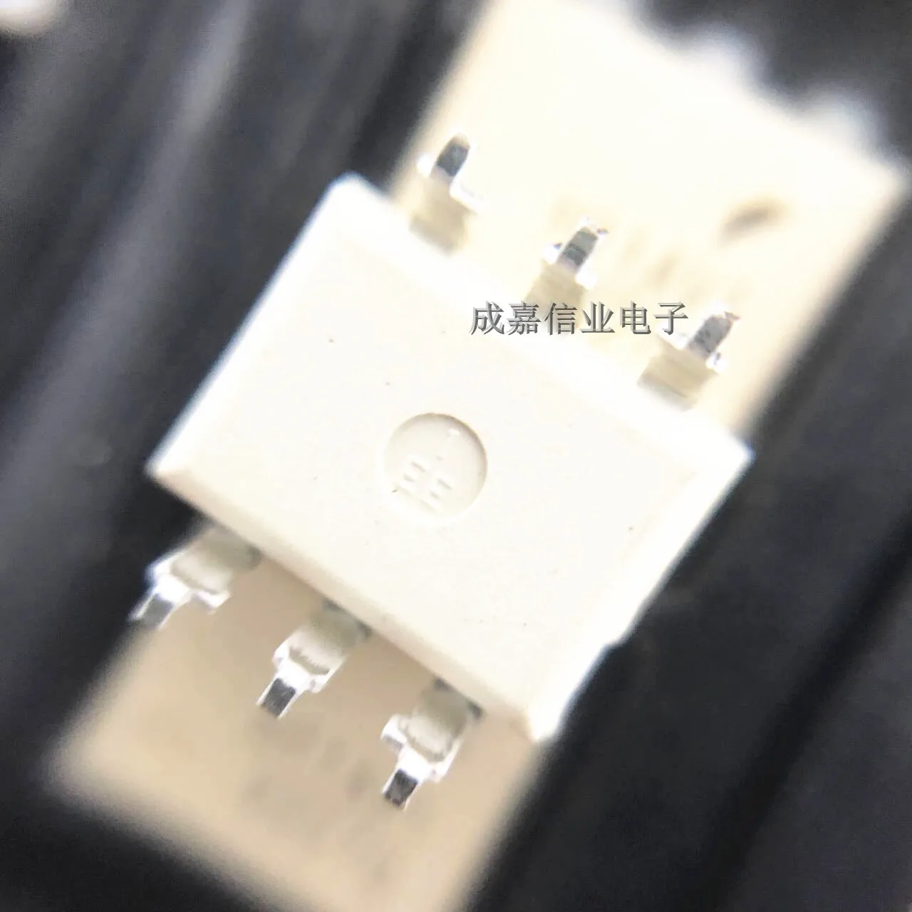 10pcs/Lot H11AV1SR2VM SOP-6 MARKING;H11AV1 Transistor Output Optocouplers 0.4" Optocoupler Phototransistor 60mA