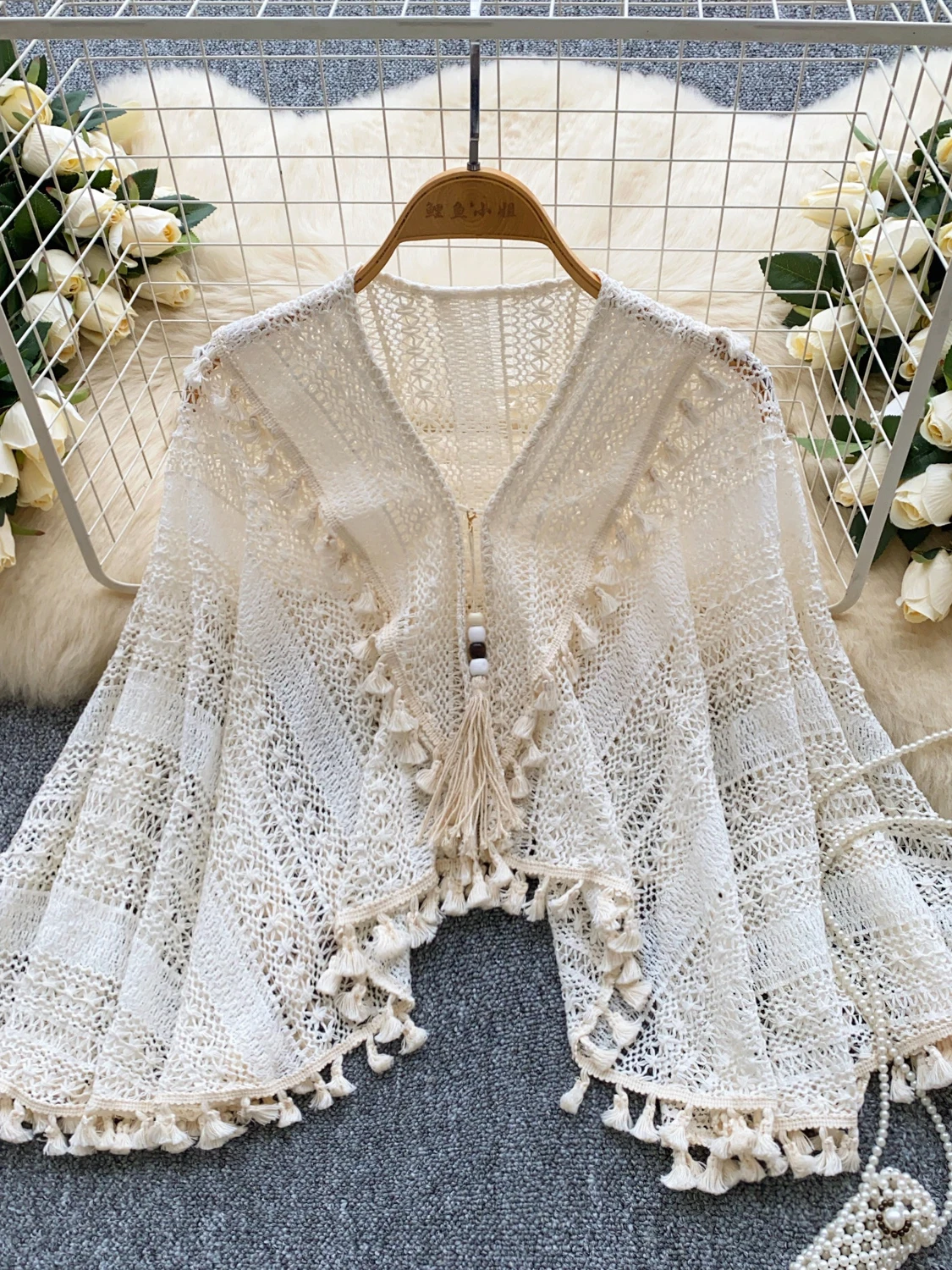 

Boho Clothing Women'S Beach Shirt Holiday Cardigans For Women Crochet Hollow Out Knitted Female Cardigan Crop Top Lace-Up Coat