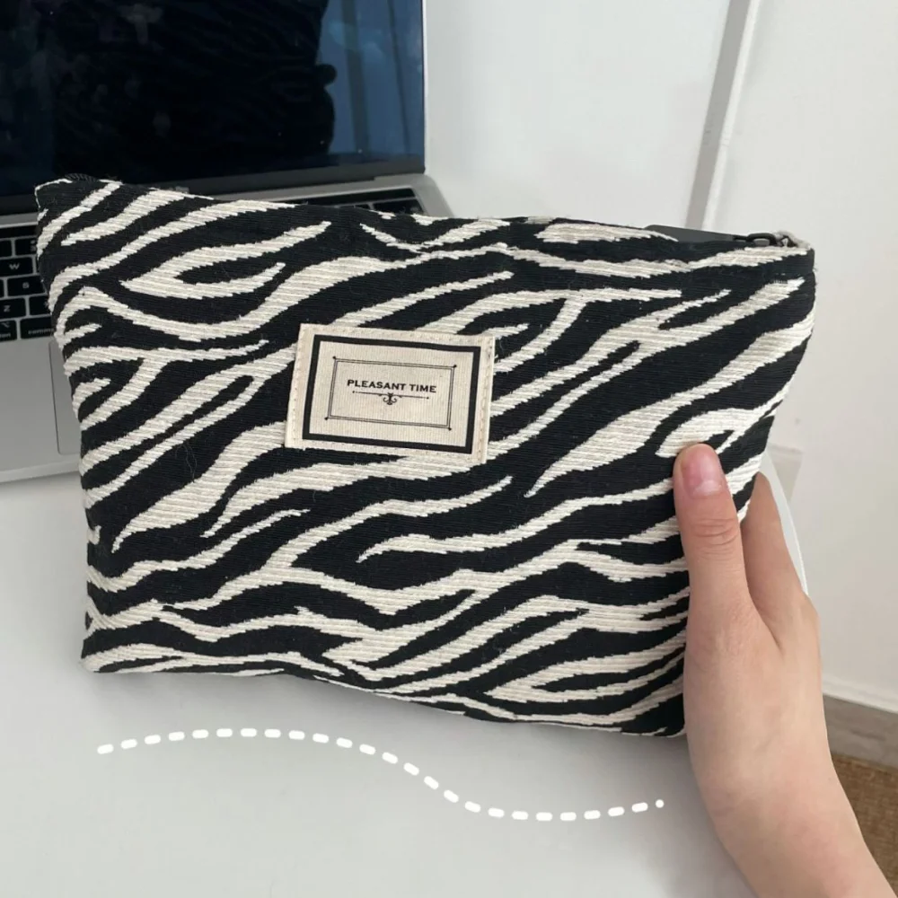 

High Quality Large Capacity Cosmetic Bag Canvas Zebra-Stripe Make Up Bag Durable Waterproof Travel Washing Makeup Organizer