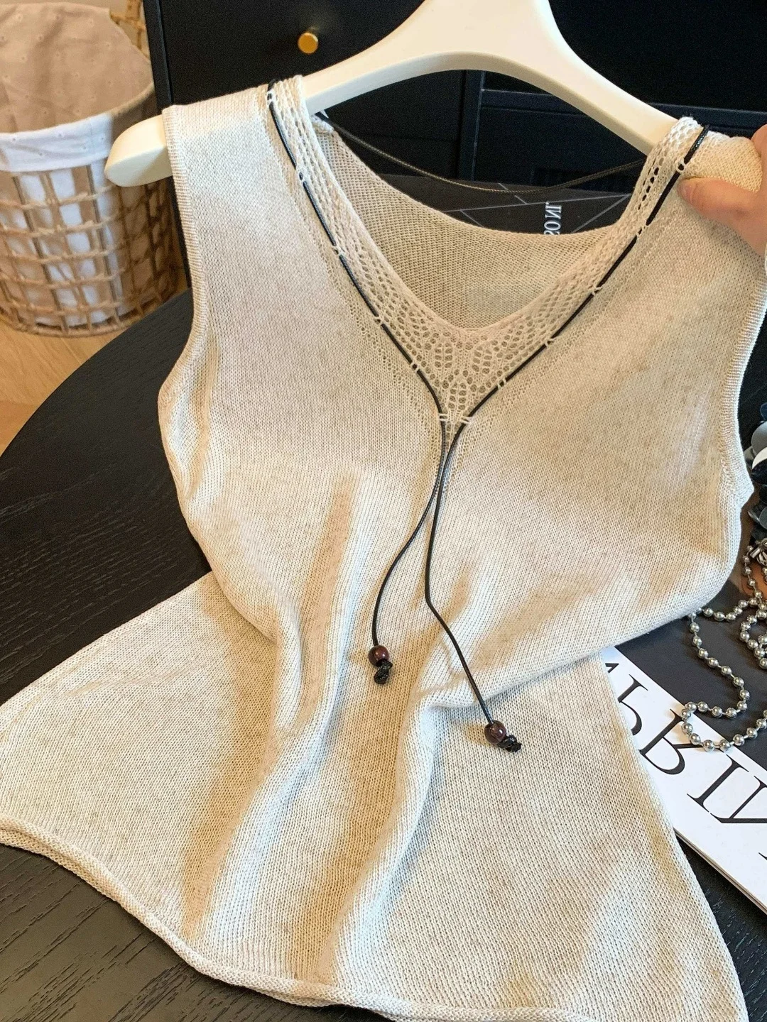 

Korean Chic Hollow out V-Neck Knitted Vest Women's Summer Thin Loose Slimming Commuting Top Breathable Soft Polyester Cotton ...