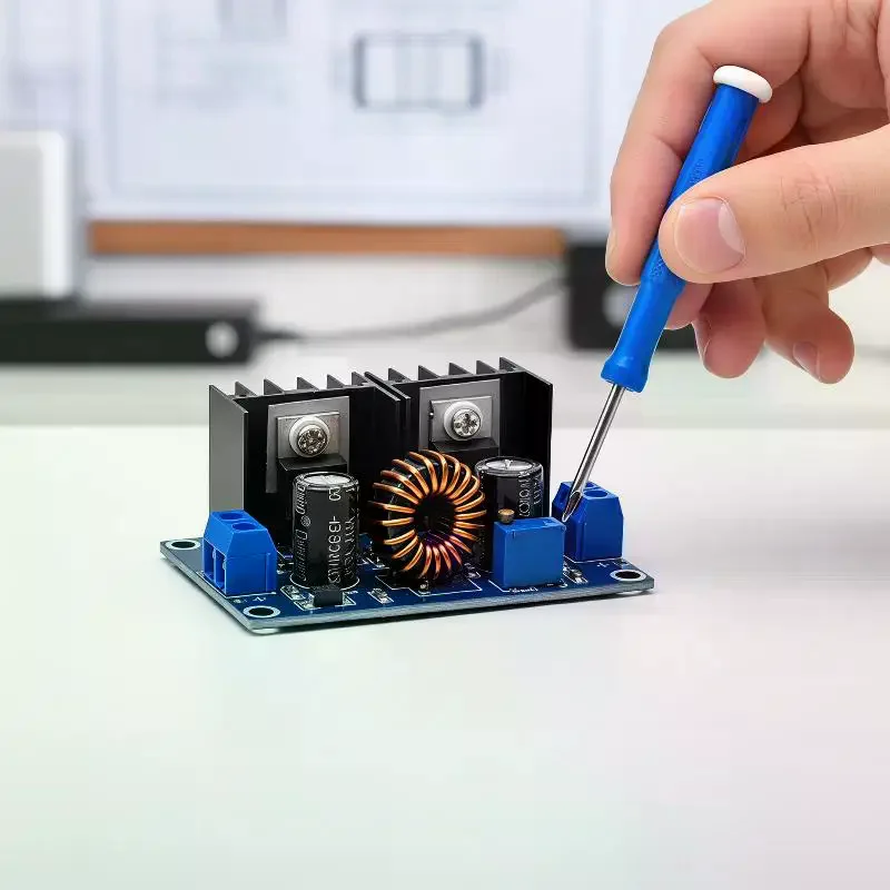 DC Voltage Regulator Module Digital PWM Adjustable 4-40V 8A 200W DC-DC Converter for Electronics DIY Industrial Repair
