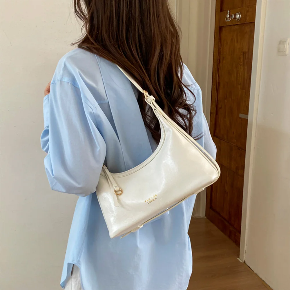 

Белая сумка-хобо в корейском стиле для женщин, с золотистой фурнитурой, элегантная сумка через плечо для повседневных поездок на работу и шопинга