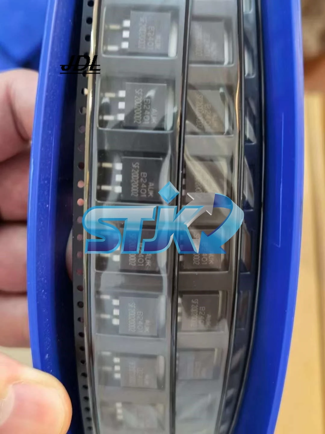 IC SF20D200D2 TO-263 DC2020+  Interface - serializer, solution series   New and original Not only sales and recycling chip 1PCS