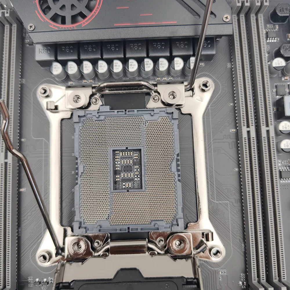 

LGA2011-V3 X99 TITANIUM D4 DDR4 128G BPCI-E 3.0 ATX Motherboard