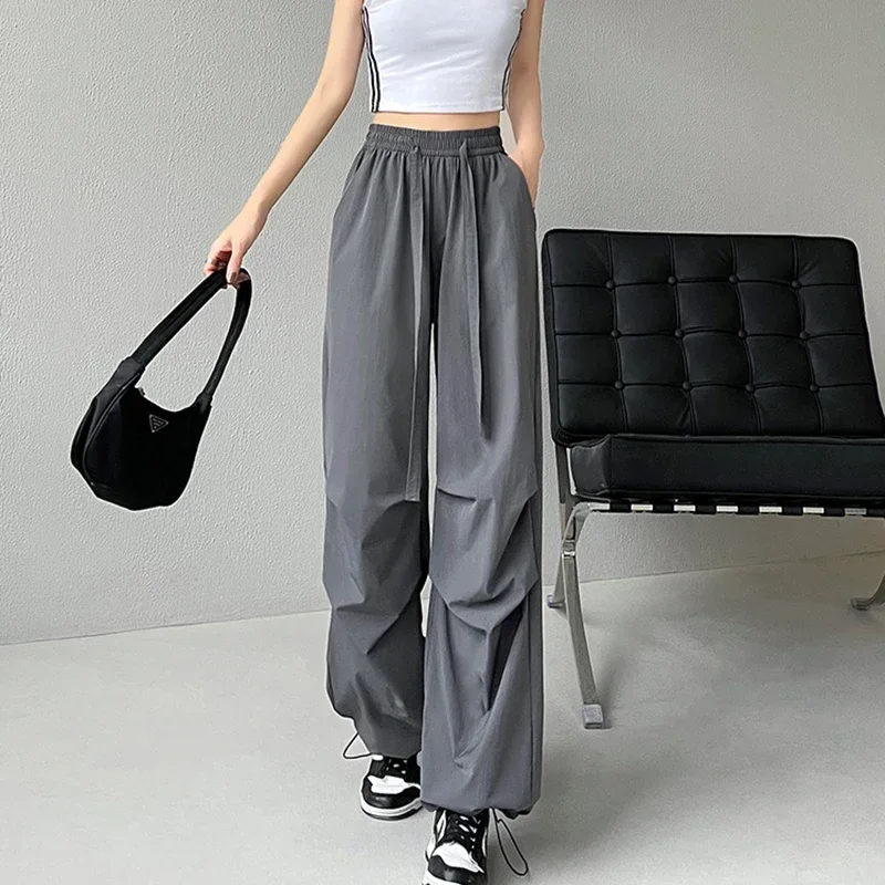 ストリートウェア ルーズストレートパンツ レディース 2025 夏 薄手 速乾 カーゴパンツ 女性 ウエストゴム レースアップ パラシュートパンツ