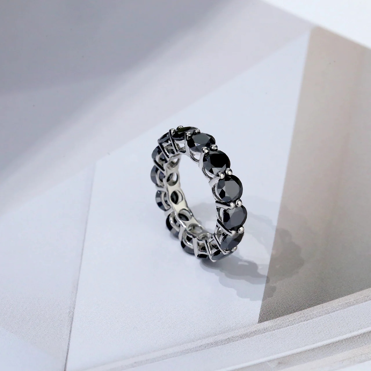 

AMGROCK 0.5CT All-Black Moissanite Ring, Unisex, S925 Sterling Silver, Hypoallergenic, Stylish and Fashionable Jewelry Gift