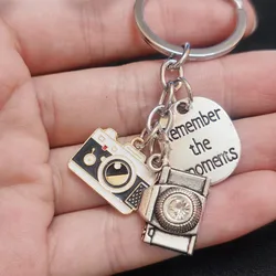 Unique Keychain Retro Camera Remember The Moment Keyring Pendant Women Man Jewelry Accessories Gift