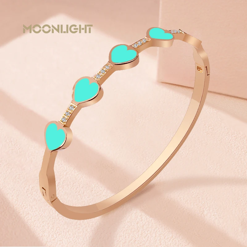 

MOONLIGHT 2023 New Titanium steel Jewelry Blue Heart Bracelets White Enamel Fashion Bangle For Women's Birthday Gifts Wholesale