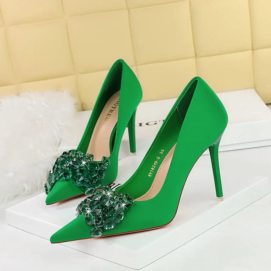 

Style Banquet Women's High Heels Super High Fine Red Bottom Silk Shallow Mouth Pointed Single Wedding Shoes Heeled Shoes Women