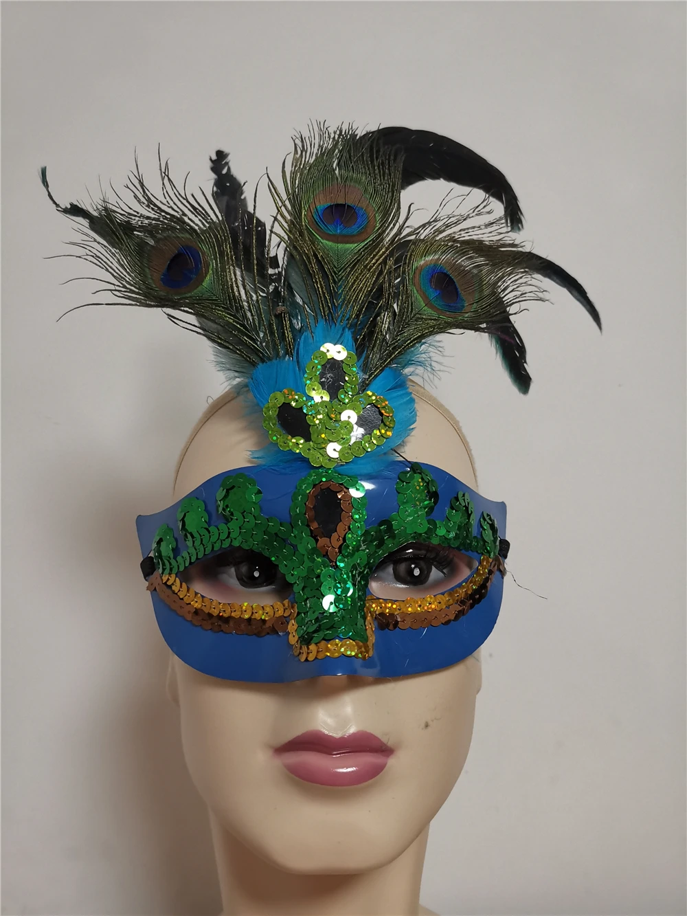 

Attractive Upper Half Face Prom Supplies Venice Brazil Carnival Masks Grand Event Peacock Feather Party Mask