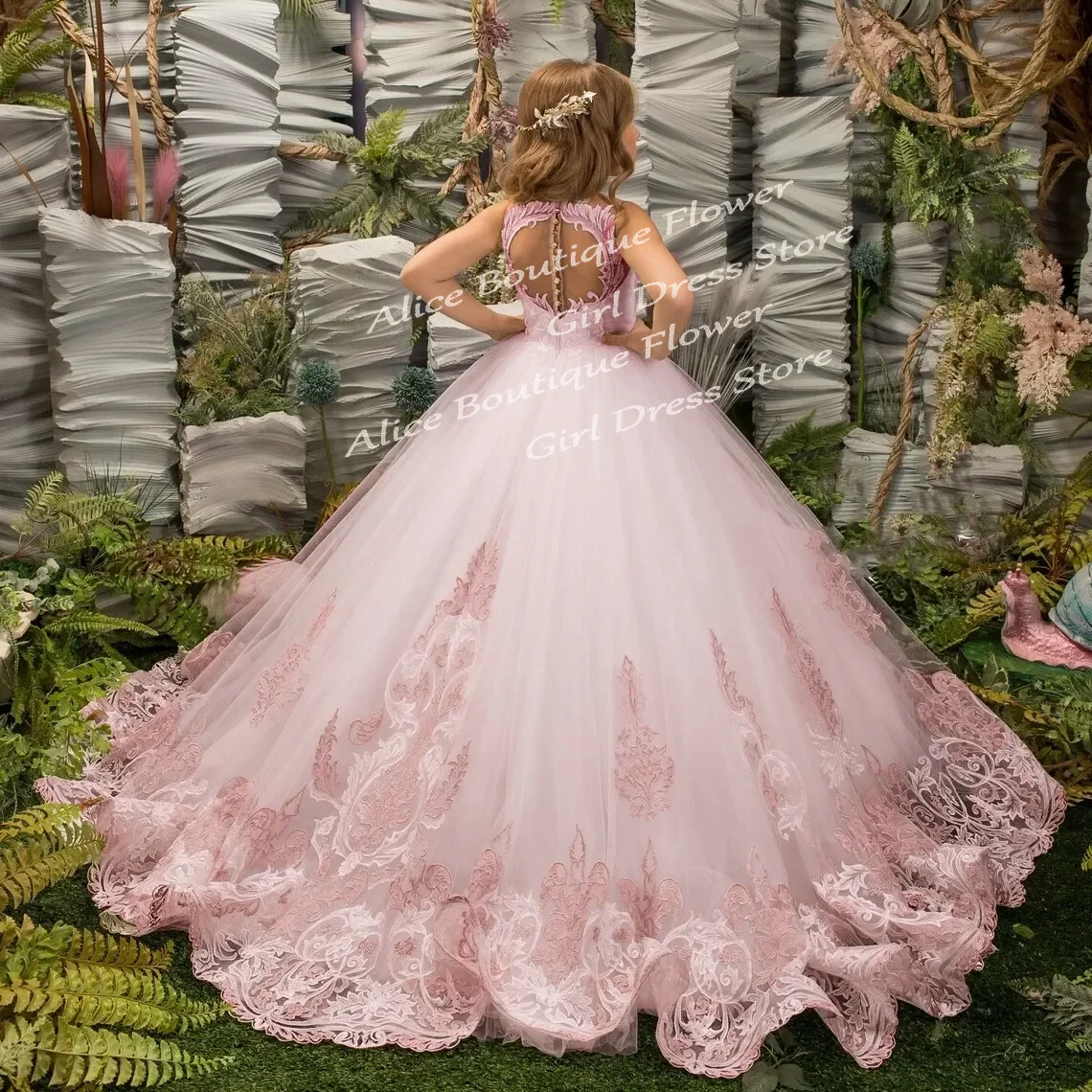 

Princess Flower Girl Dress Tulle Lace Appliques Floor Length Sleeveless A-Line Ball Gown For Wedding Girls First Communion Dress