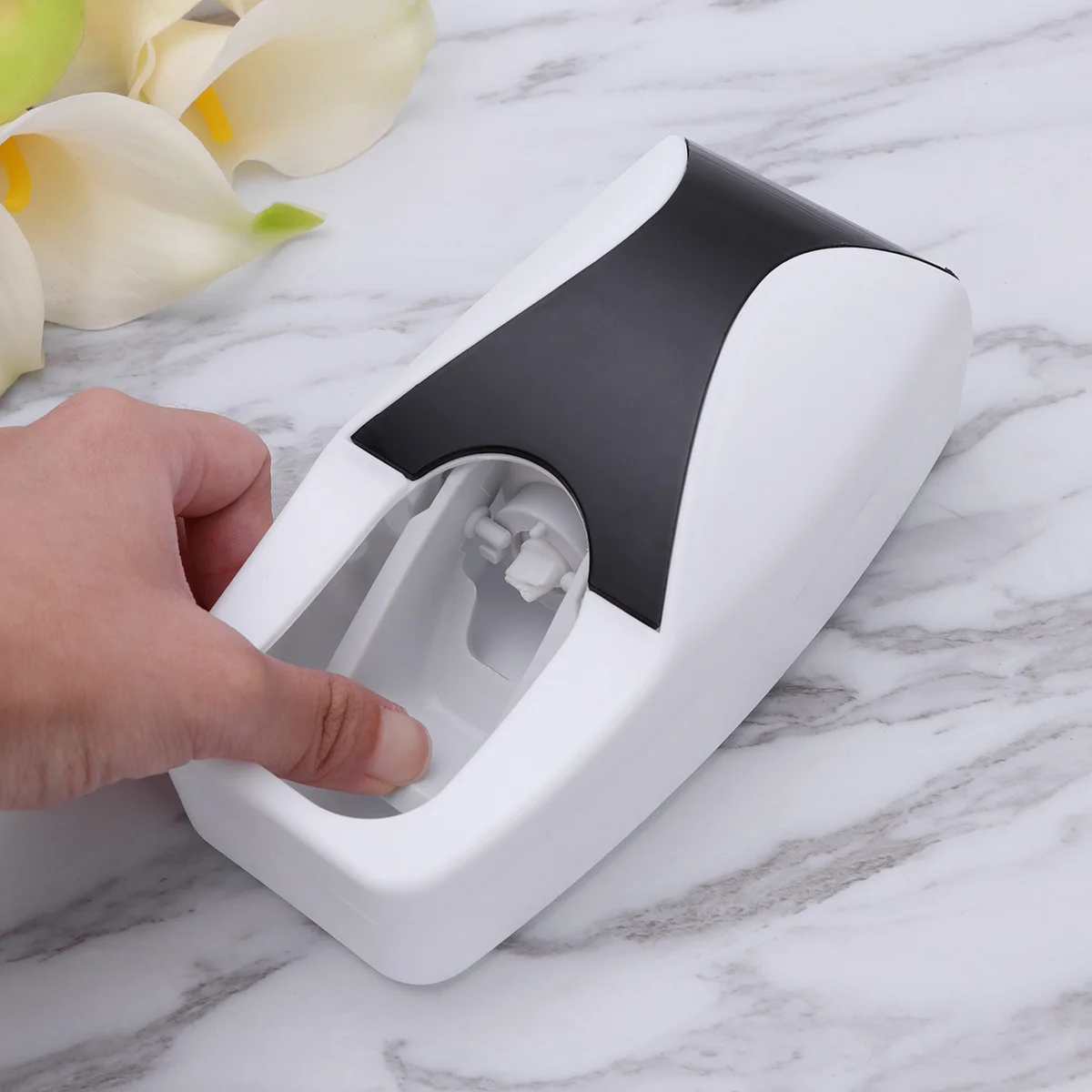 

Automatic Toothpaste Dispenser Squeezer Black Brush Holder Set Bathroom Use Clean Dry Hygiene Kit
