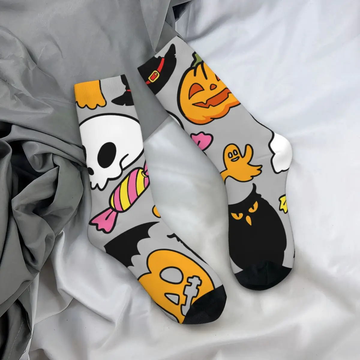 Funny Crazy Sock for Men Spooky Season Hip Hop Harajuku Halloween Seamless Pattern Printed Boys Crew Sock Novelty Gift